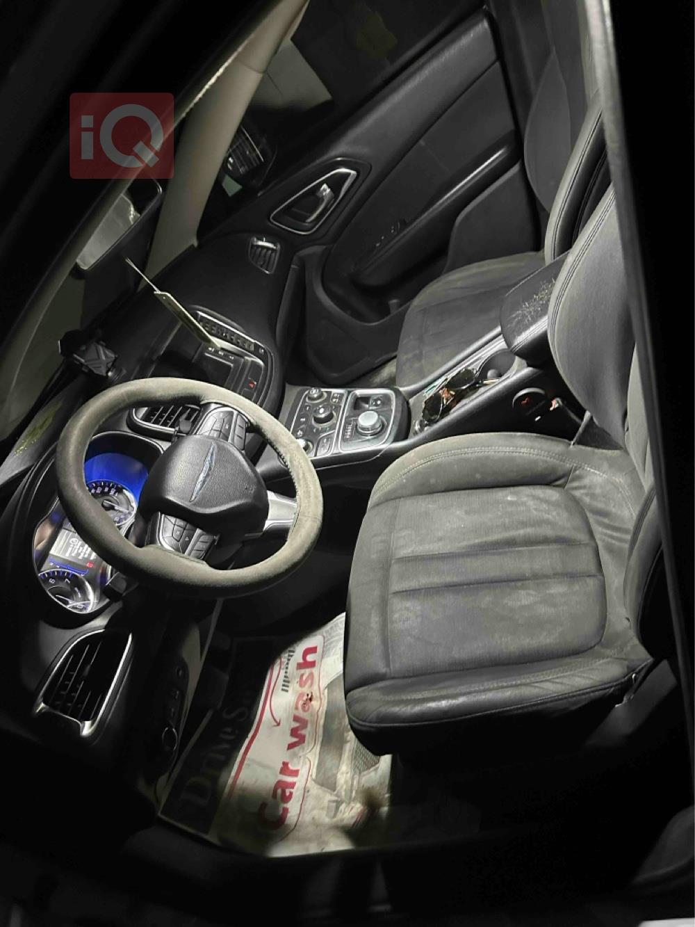 Chrysler 200